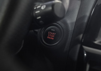Подержанный автомобиль Mazda CX-5 2012 года (18 фото)