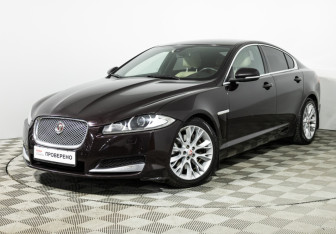 Подержанный автомобиль Jaguar XF Sedan 2015 года (1 фото)