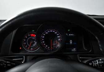 Подержанный автомобиль Hyundai Elantra Sedan 2021 года (19 фото)