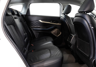 Подержанный автомобиль Exeed TXL 2022 года (19 фото)