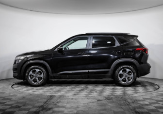 Подержанный автомобиль Kia Seltos 2021 года (8 фото)