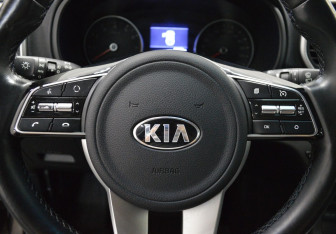 Подержанный автомобиль Kia Sportage 2019 года (15 фото)