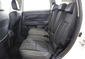 Новый Mitsubishi Outlander 2022 (7 фото)