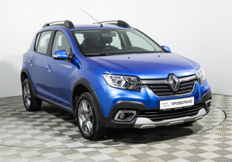 Подержанный автомобиль Renault Sandero 2020 года (3 фото)