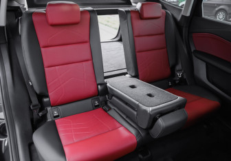 Подержанный автомобиль BMW X1 2024 года (34 фото)
