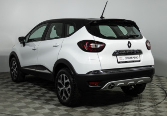 Подержанный автомобиль Renault Kaptur 2021 года (7 фото)