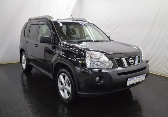 Подержанный автомобиль Nissan X-Trail 2008 года (3 фото)