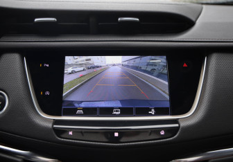 Подержанный автомобиль Cadillac XT5 2021 года (15 фото)