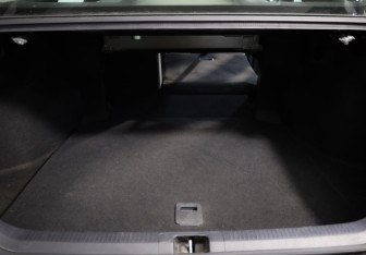 Подержанный автомобиль Toyota Camry Sedan 2019 года (28 фото)