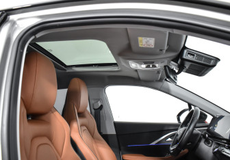 Подержанный автомобиль Omoda C5 2023 года (19 фото)