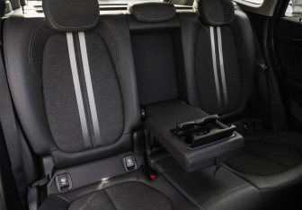 Подержанный автомобиль BMW X1 2019 года (26 фото)