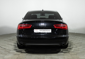 Подержанный автомобиль Audi A6 Sedan 2013 года (6 фото)