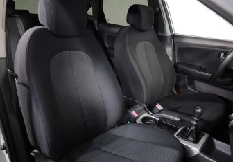 Подержанный автомобиль Hyundai Elantra Sedan 2008 года (16 фото)