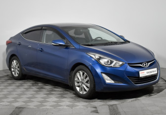 Подержанный автомобиль Hyundai Elantra Sedan 2014 года (3 фото)