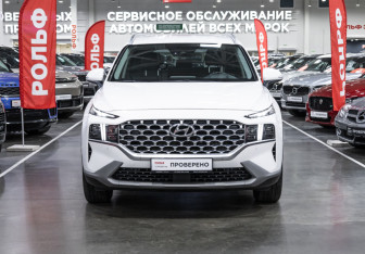 Подержанный автомобиль Hyundai Santa Fe 2020 года (3 фото)
