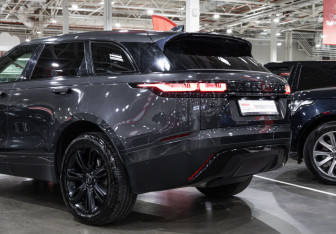 Подержанный автомобиль Land Rover Range Rover Velar 2021 года (12 фото)