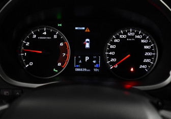 Подержанный автомобиль Mitsubishi Eclipse Cross 2019 года (20 фото)