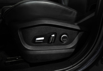 Подержанный автомобиль Exeed LX 2022 года (21 фото)
