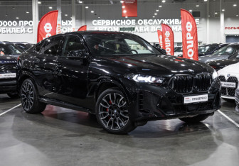 Подержанный автомобиль BMW X6 2023 года (5 фото)