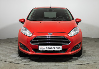 Подержанный автомобиль Ford Fiesta Hatchback 2015 года (2 фото)
