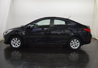 Подержанный автомобиль Hyundai Solaris Sedan 2016 года (8 фото)