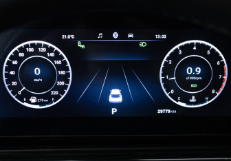 Подержанный автомобиль Omoda C5 2023 года (12 фото)