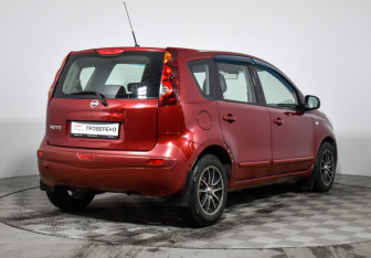 Подержанный автомобиль Nissan Note 2012 года (5 фото)