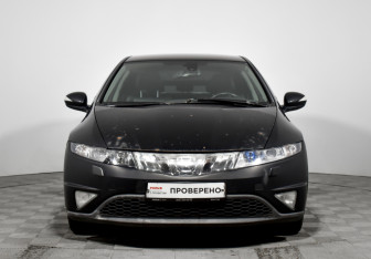 Подержанный автомобиль Honda Civic Hatchback 2008 года (2 фото)