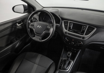 Подержанный автомобиль Hyundai Solaris Sedan 2019 года (9 фото)