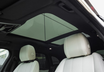 Подержанный автомобиль Land Rover Range Rover Velar 2017 года (28 фото)