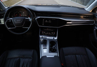 Подержанный автомобиль Audi A6 Sedan 2021 года (8 фото)
