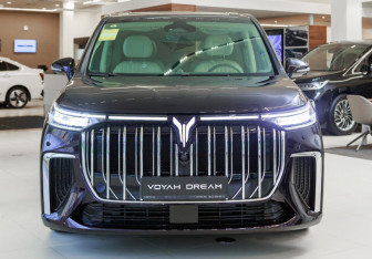 Новый Voyah Dream 2025 (2 фото)