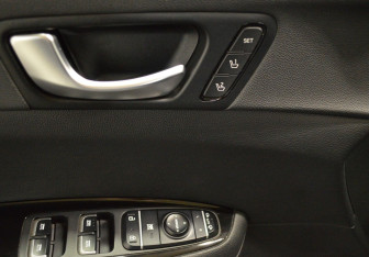 Подержанный автомобиль Kia Optima Sedan 2017 года (16 фото)