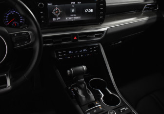 Подержанный автомобиль Kia K5 2022 года (23 фото)