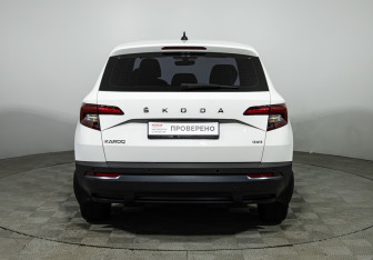 Подержанный автомобиль Skoda Karoq 2021 года (6 фото)