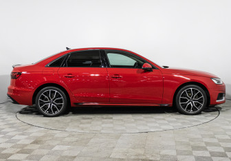 Подержанный автомобиль Audi A4 Sedan 2020 года (38 фото)