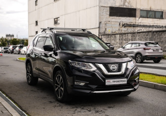 Подержанный автомобиль Nissan X-Trail 2021 года (5 фото)