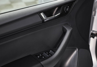 Подержанный автомобиль Skoda Rapid Liftback 2019 года (17 фото)