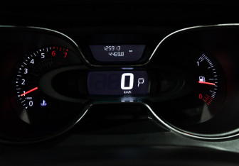 Подержанный автомобиль Renault Kaptur 2019 года (12 фото)