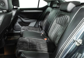 Подержанный автомобиль Skoda Superb Liftback 2020 года (10 фото)