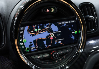 Подержанный автомобиль MINI Countryman 2019 года (24 фото)