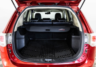 Подержанный автомобиль Mitsubishi Outlander 2013 года (24 фото)