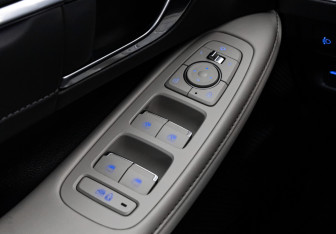 Подержанный автомобиль Hyundai Sonata 2021 года (18 фото)