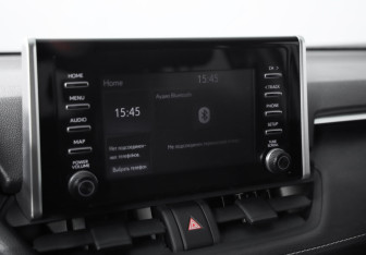 Подержанный автомобиль Toyota RAV4 2022 года (14 фото)