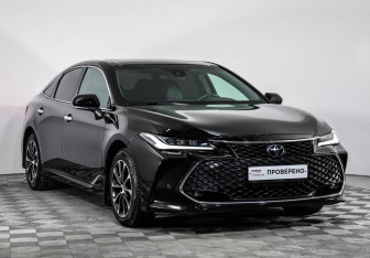 Подержанный автомобиль Toyota Avalon 2022 года (5 фото)