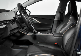 Подержанный автомобиль Omoda C5 2022 года (11 фото)