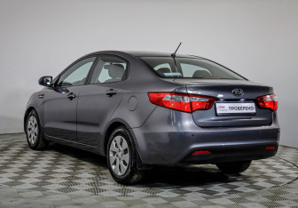 Подержанный автомобиль Kia Rio Sedan 2014 года (2 фото)