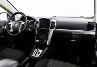 Подержанный автомобиль Chevrolet Captiva 2007 года (9 фото)