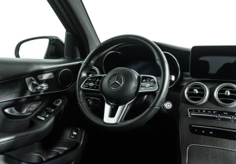 Подержанный автомобиль Mercedes-Benz GLC Coupe 2021 года (23 фото)