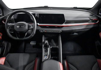 Подержанный автомобиль Geely Coolray 2023 года (14 фото)